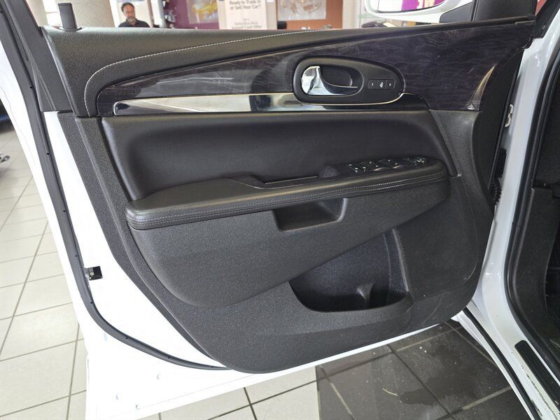 Used 2017 Buick Enclave Leather AWD/4WD image 7