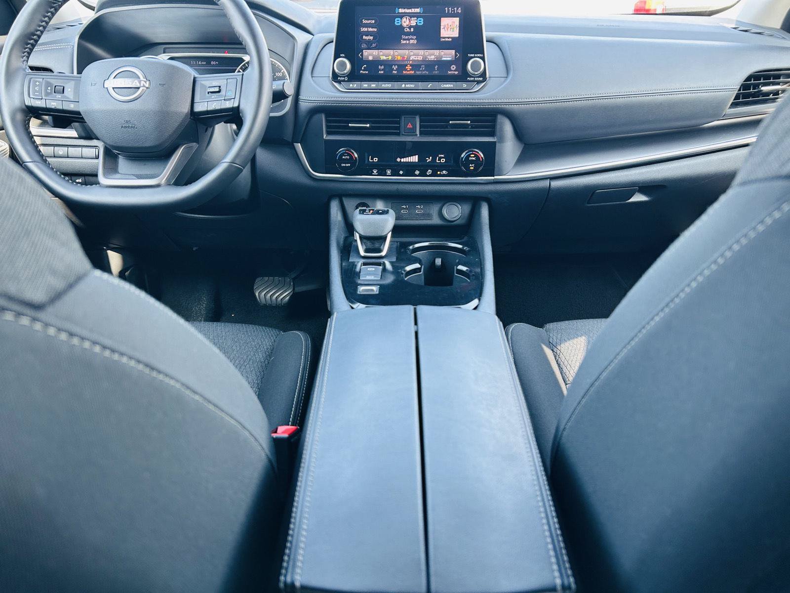 Used 2025 Nissan Rogue SV FWD image 22