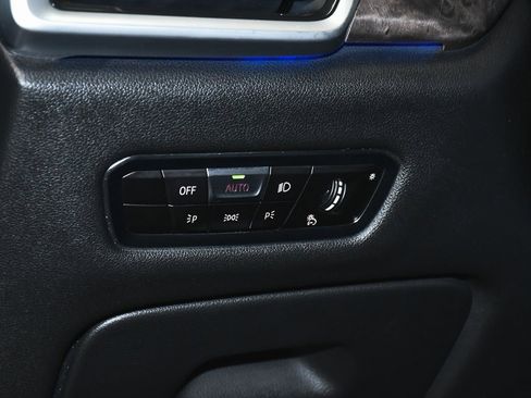 Used 2023 BMW X5 xDrive45e w/ M Sport Package image 18