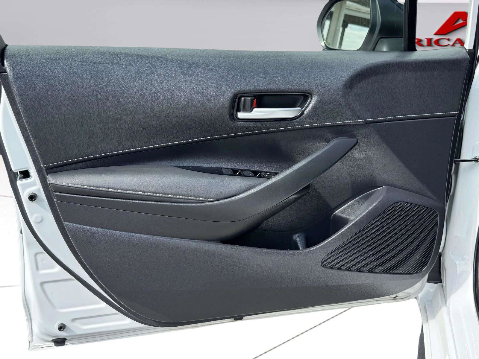 Used 2022 Toyota Corolla SE FWD image 27