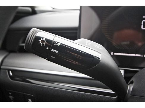 New 2026 Kia K5 LXS FWD image 16