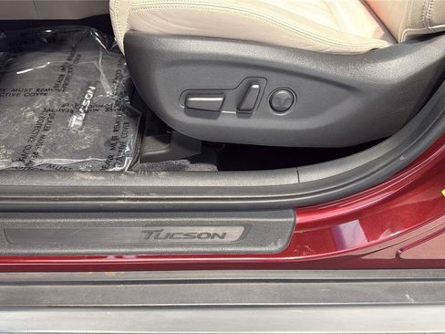 Used 2017 Hyundai Tucson SE w/ SE Popular Package 02 FWD image 24