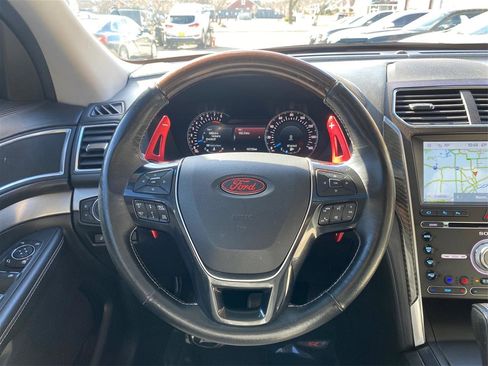 Used 2016 Ford Explorer Platinum AWD/4WD image 28