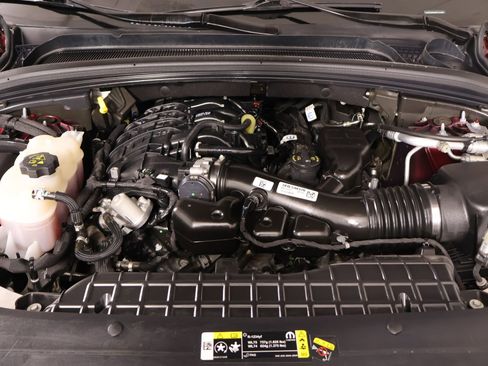 Used 2024 Jeep Grand Cherokee Limited RWD image 21