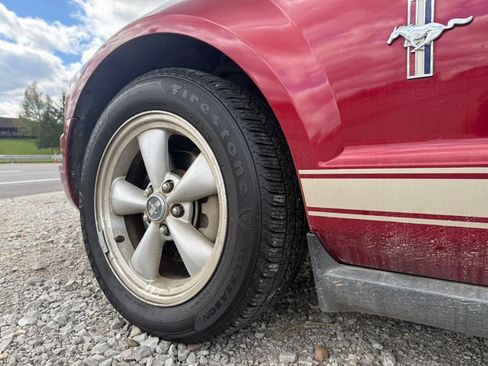 Used 2007 Ford Mustang Coupe image 8