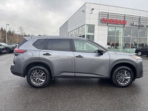 Used 2024 Nissan Rogue S image 8