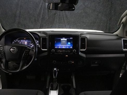 Used 2022 Nissan Frontier SV image 21