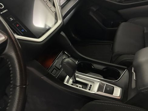 Used 2023 Subaru Ascent Premium w/ Convenience Package image 23