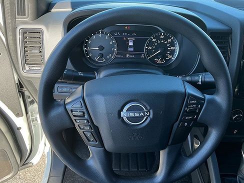 Certified 2023 Nissan Frontier SV w/ Midnight Edition Package image 14