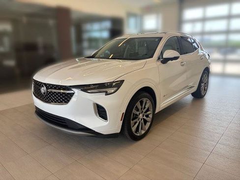 Used 2021 Buick Envision Avenir w/ Technology Package II FWD image 4