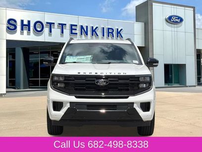 New 2026 Ford Expedition Platinum w/ Stealth Appearance Package