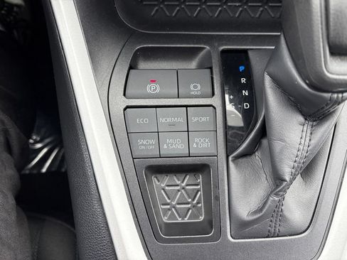 Certified 2025 Toyota RAV4 XLE AWD/4WD image 27
