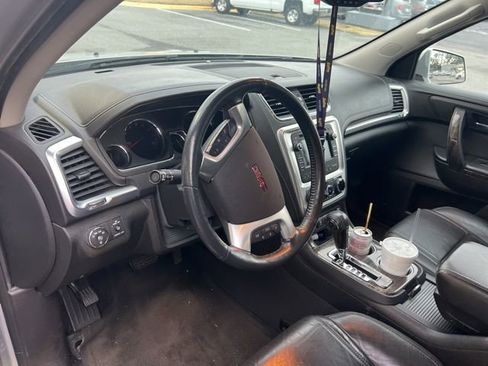 Used 2015 GMC Acadia SLT image 8