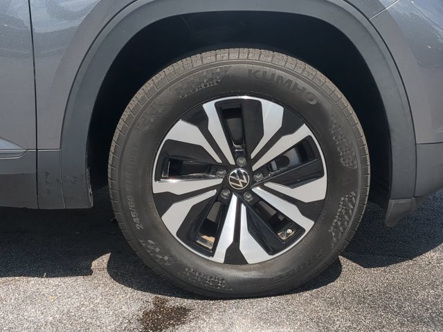 Used 2024 Volkswagen Atlas SE FWD image 11