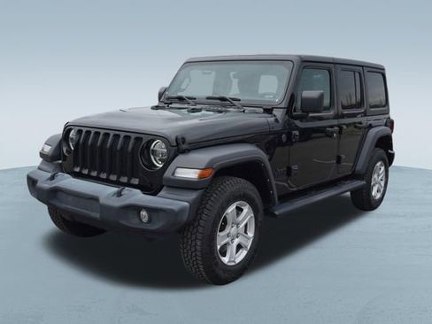 Used 2022 Jeep Wrangler Unlimited Sport image 3