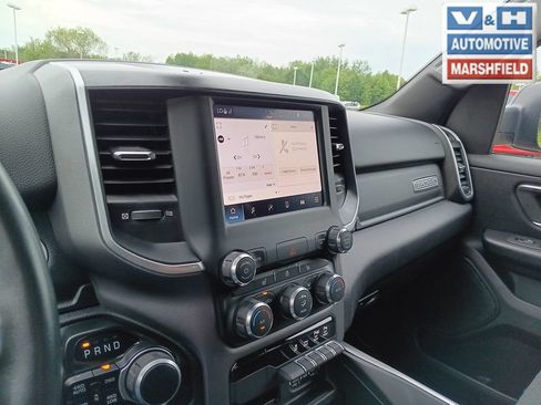 Used 2022 RAM 1500 Big Horn AWD/4WD image 22