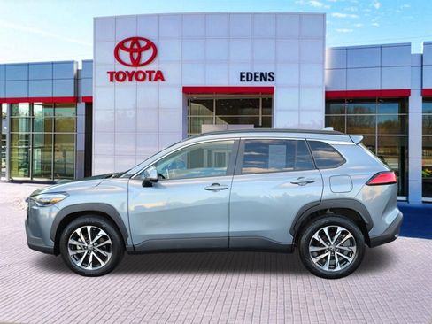 Certified 2024 Toyota Corolla Cross XLE FWD image 8
