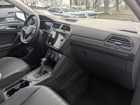 Used 2024 Volkswagen Tiguan Wolfsburg Edition image 30
