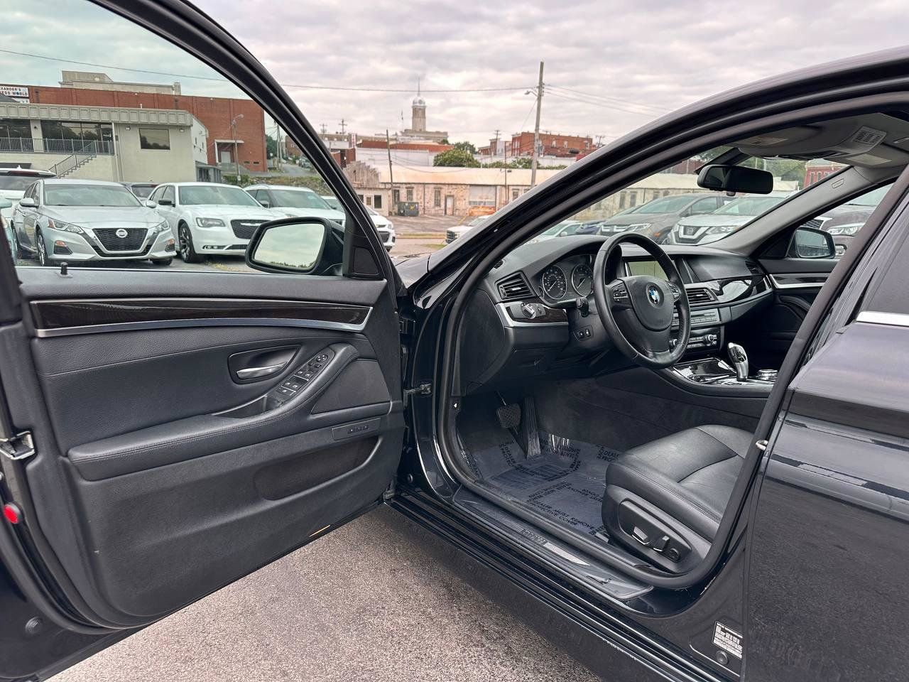 Used 2014 BMW 528i xDrive Sedan AWD/4WD image 13