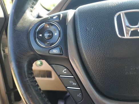 Used 2017 Honda Pilot EX-L image 12