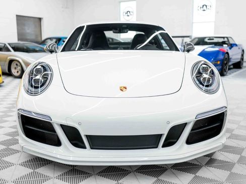 Used 2018 Porsche 911 Carrera T RWD image 7
