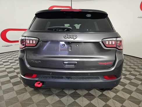 Used 2023 Jeep Compass Trailhawk image 6