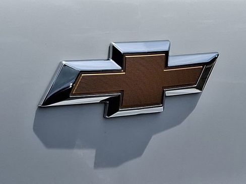 Used 2025 Chevrolet TrailBlazer LT AWD/4WD image 9