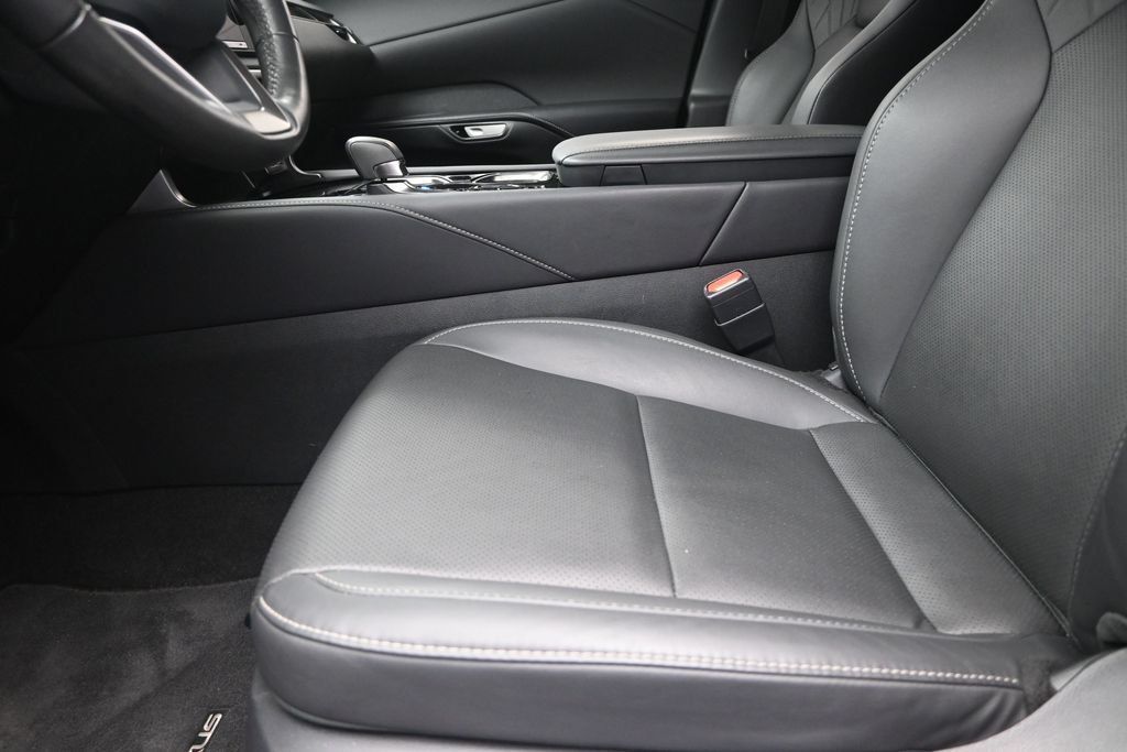 Used 2024 Lexus RX 350 FWD w/ Technology Package image 13