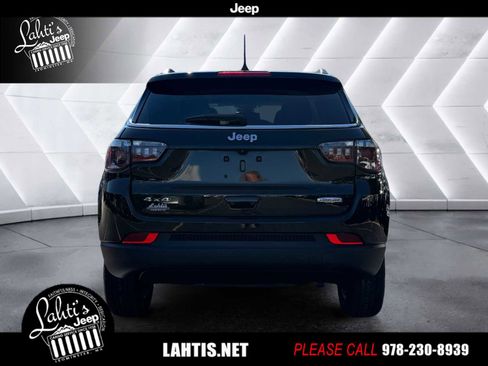 Certified 2022 Jeep Compass Latitude w/ Convenience Group image 5