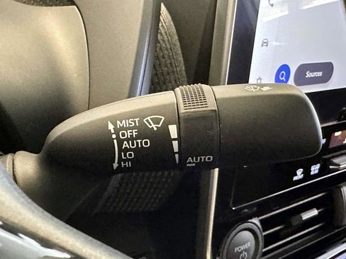 Certified 2025 Toyota bZ4X FWD image 28