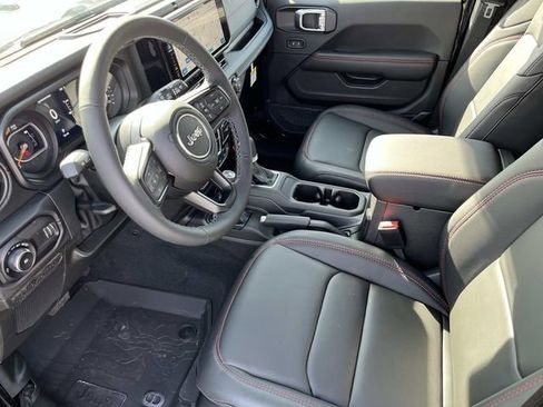 New 2026 Jeep Wrangler Unlimited Rubicon AWD/4WD image 19