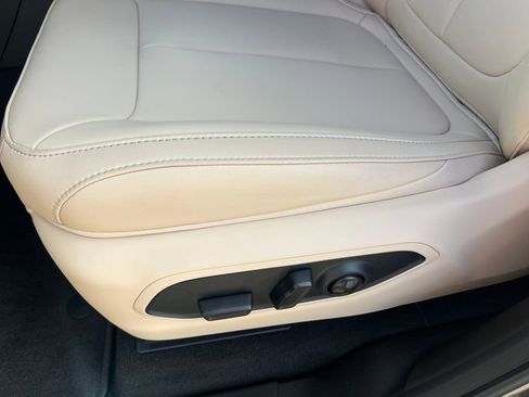 New 2025 Jeep Grand Cherokee Limited image 12