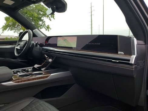 Certified 2025 Cadillac Escalade Sport Platinum w/ LPO, Floor Liner Package image 31