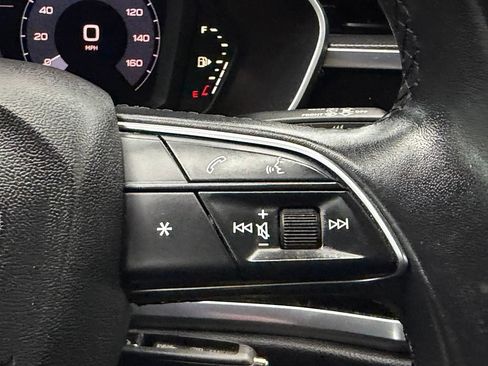 Used 2021 Audi Q3 2.0T Premium AWD/4WD image 28