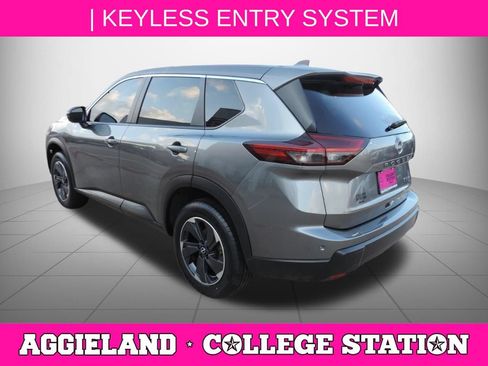 Certified 2024 Nissan Rogue SV AWD/4WD image 6