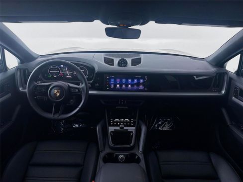 New 2026 Porsche Cayenne Coupe image 15