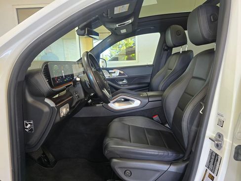 Used 2022 Mercedes-Benz GLS 450 4MATIC image 25