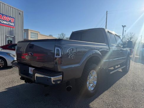 Used 2012 Ford F250 Lariat w/ Chrome Pkg image 11
