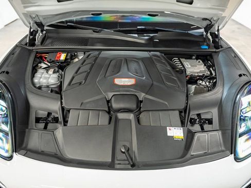 Used 2022 Porsche Cayenne GTS image 67