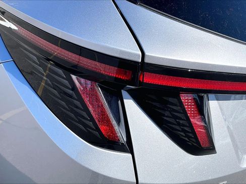 Used 2025 Hyundai Tucson Limited image 27