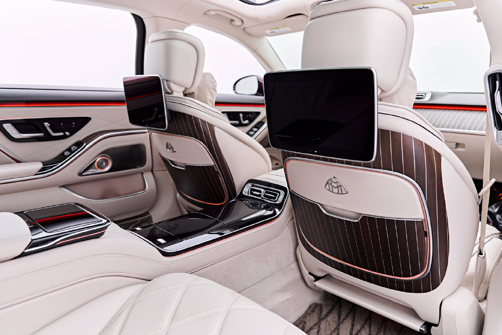 Used 2024 Mercedes-Benz Maybach S 680 4MATIC image 48