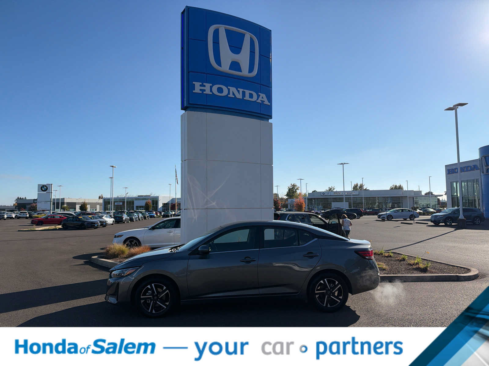 Used 2024 Nissan Sentra SV FWD image 3