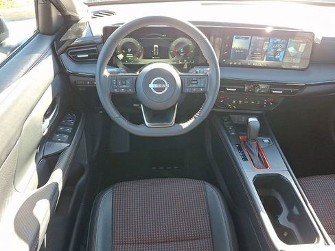 New 2026 Nissan Kicks SR w/ SR Premium Package image 9