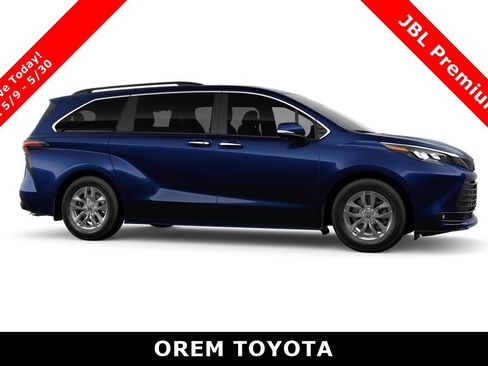 New 2026 Toyota Sienna XLE image 13