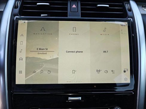New 2025 Land Rover Discovery Dynamic SE AWD/4WD image 23