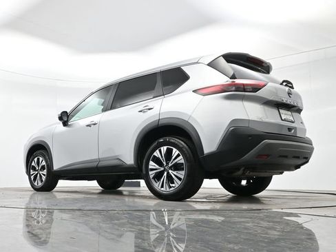 Used 2023 Nissan Rogue SV image 27