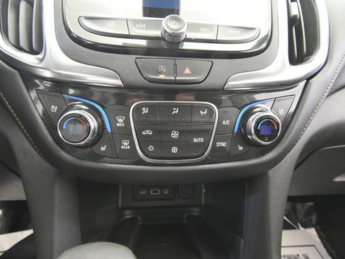 Used 2022 Chevrolet Equinox Premier AWD/4WD image 28