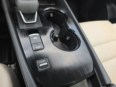 Used 2021 Nissan Rogue SV w/ Premium Package FWD image 32