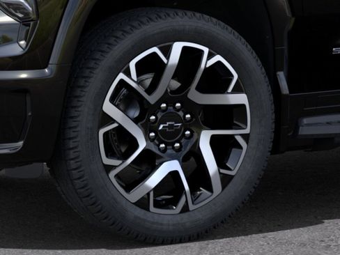 New 2024 Chevrolet Silverado EV RST image 9