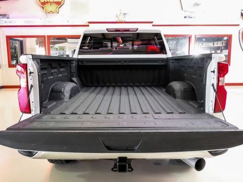 Used 2022 Chevrolet Silverado 2500 LTZ w/ LTZ Plus Package image 54